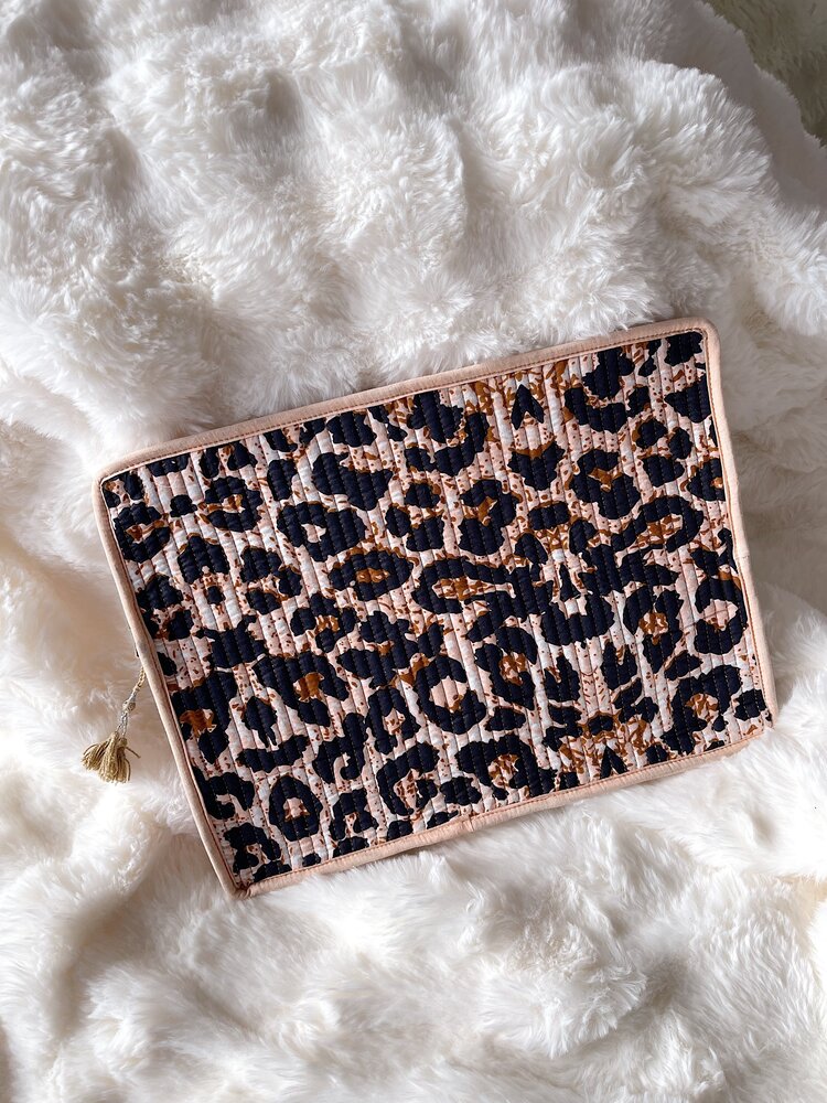 Evia Leopard Laptop Pouch / Brown