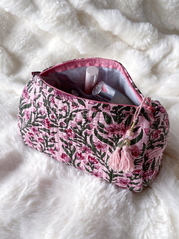 Bali Flower Pouch / Pink & Green (M)