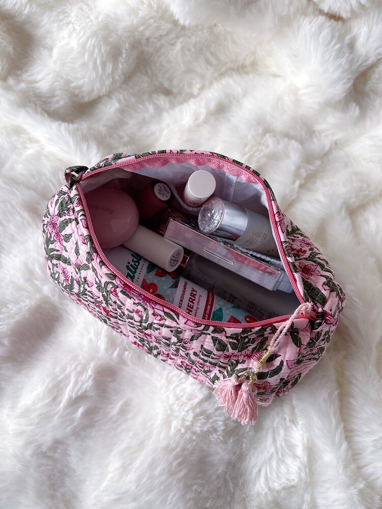 Bali Flower Pouch / Pink & Green (M)