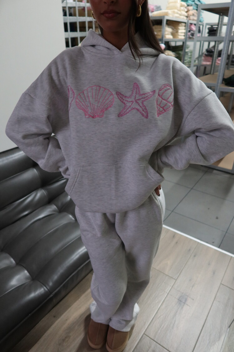 Kairi Sea Shell Hoodie / Light Grey & Pink