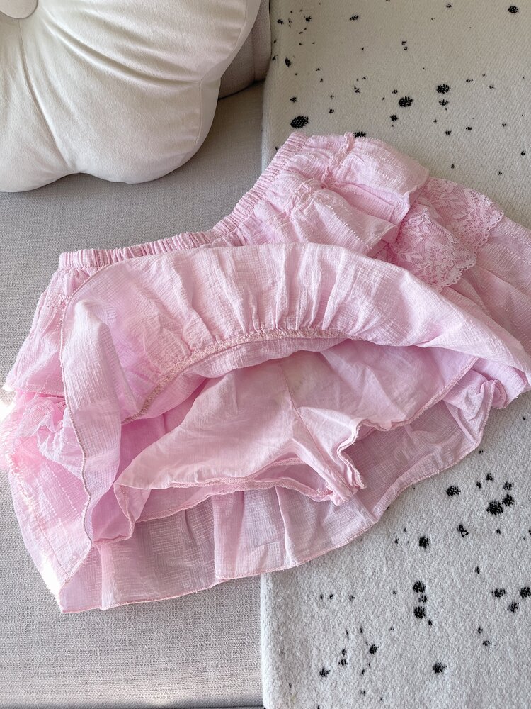 Vallie Ruffle Lace Skort / Light Pink