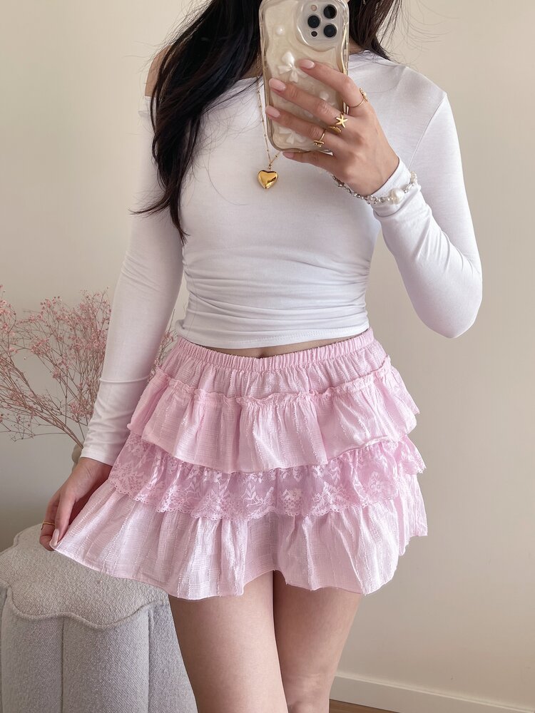 Vallie Ruffle Lace Skort / Light Pink