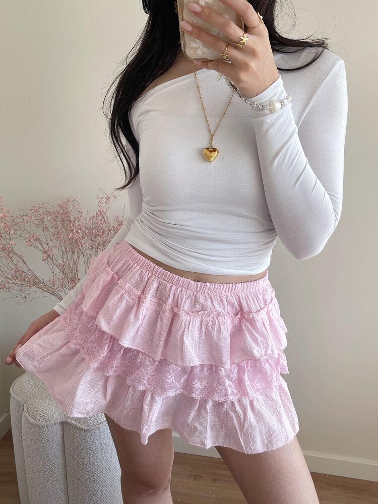 Vallie Ruffle Lace Skort / Light Pink