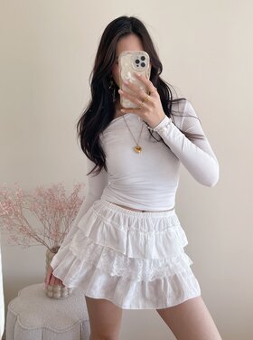 Vallie Ruffle Lace Skort / White