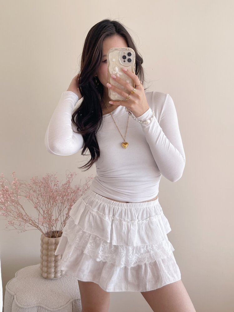 Vallie Ruffle Lace Skort / White