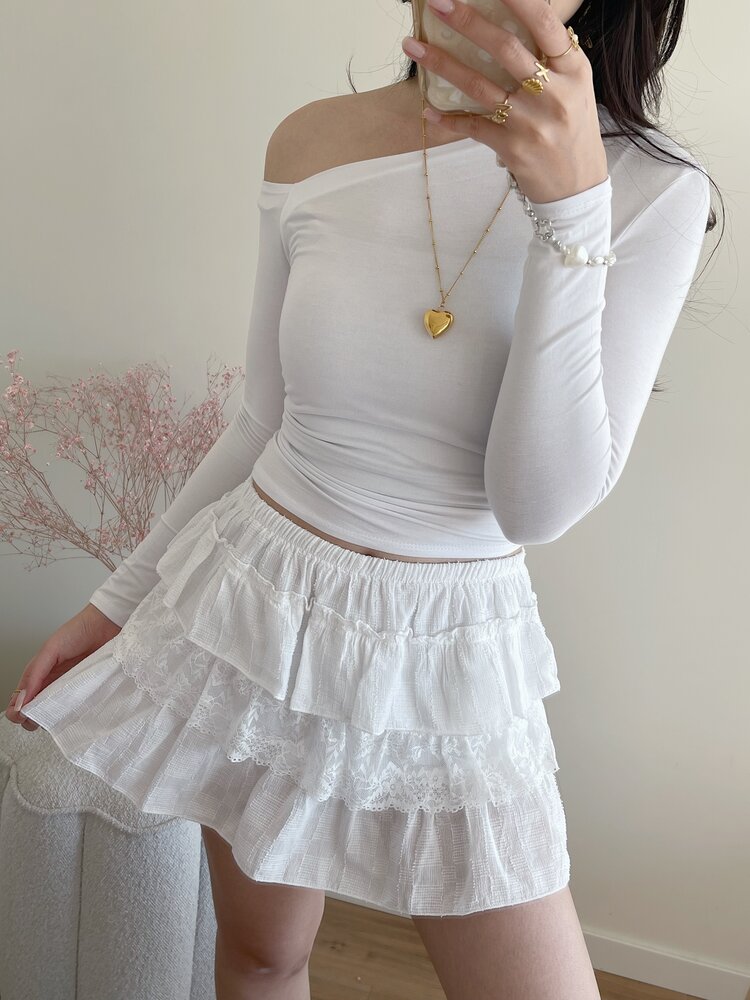 Vallie Ruffle Lace Skort / White