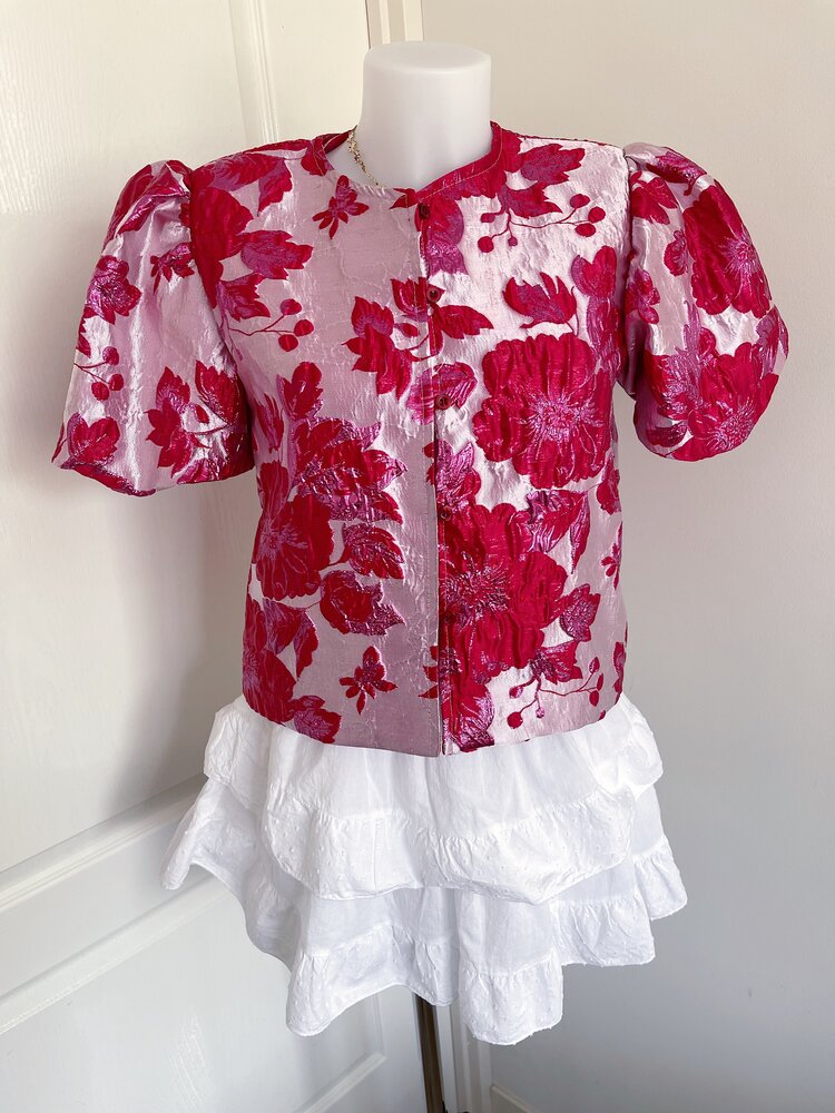 Sumire Jacquard Floral Puff Top / Red & Pink