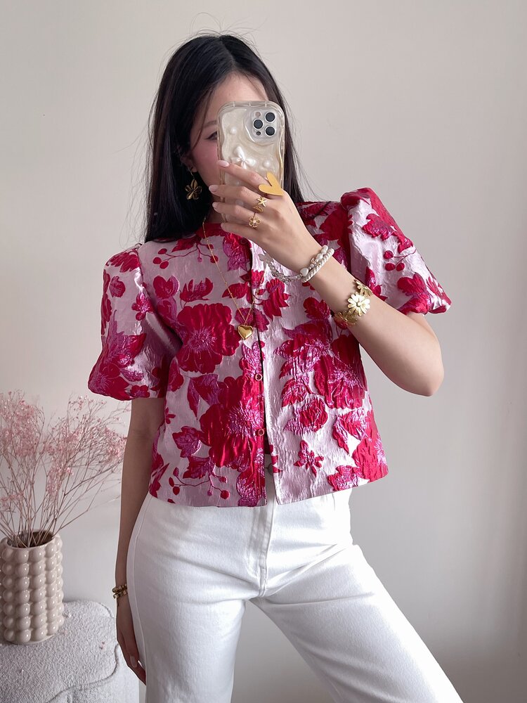 Sumire Jacquard Floral Puff Top / Red & Pink