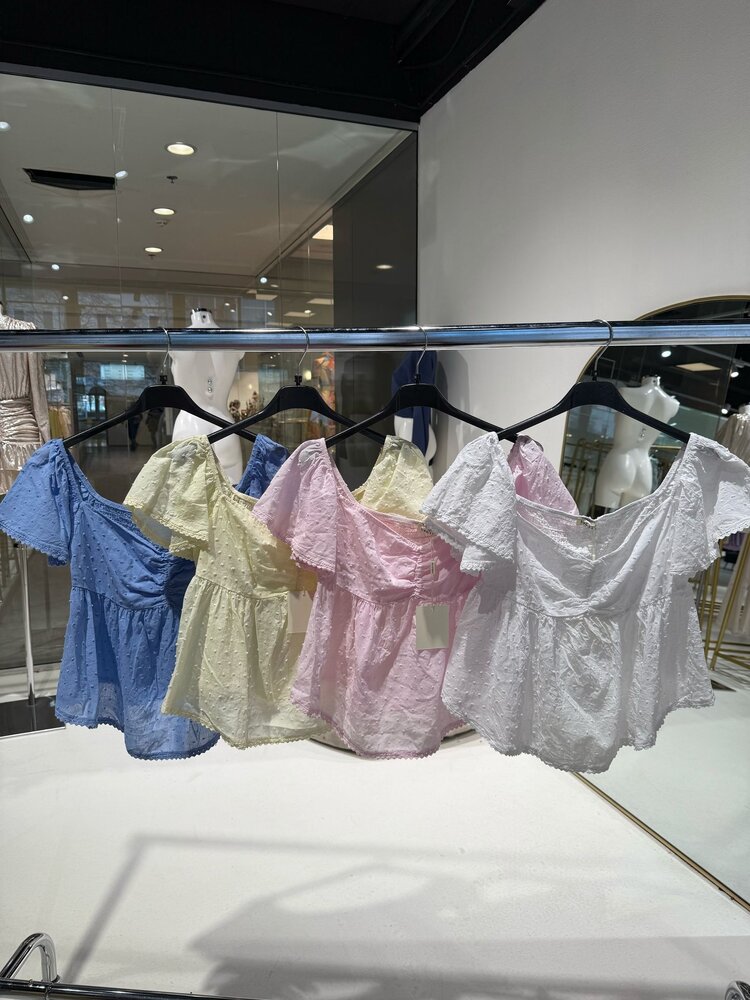 Jules Plumetis Dots Top / Light Pink