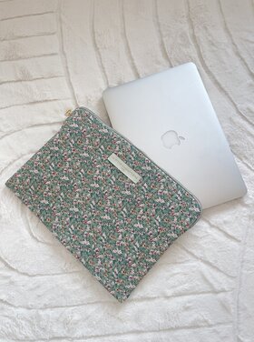Belin Flower Laptop Pouch / Sage Green