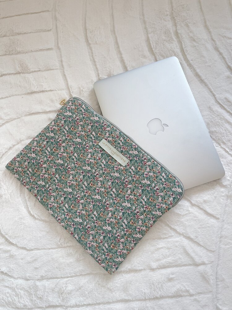 Belin Flower Laptop Pouch / Sage Green