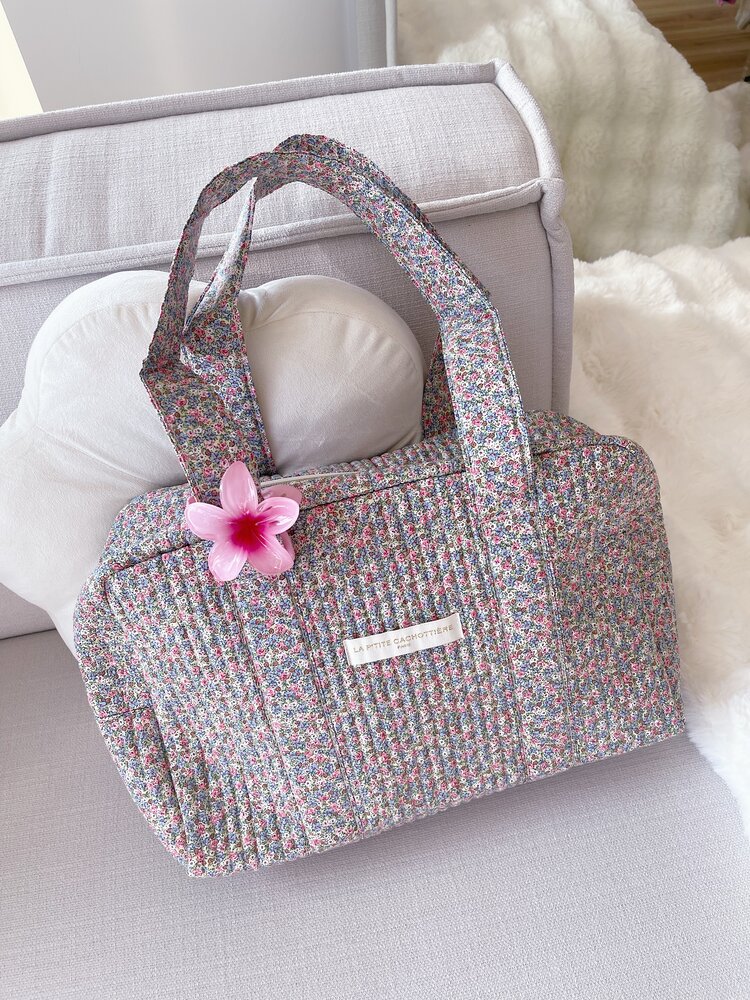 Acacia Flower Travel Bag / Pink & Blue
