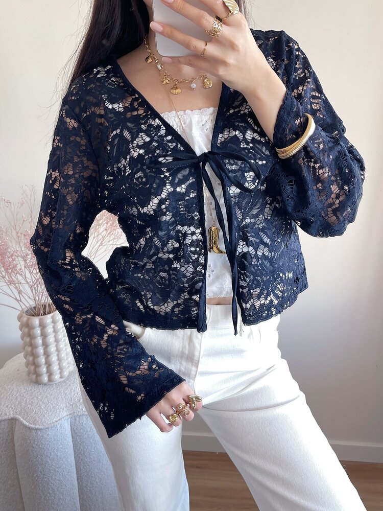 Magnolia Lace Cardigan / Navy Blue