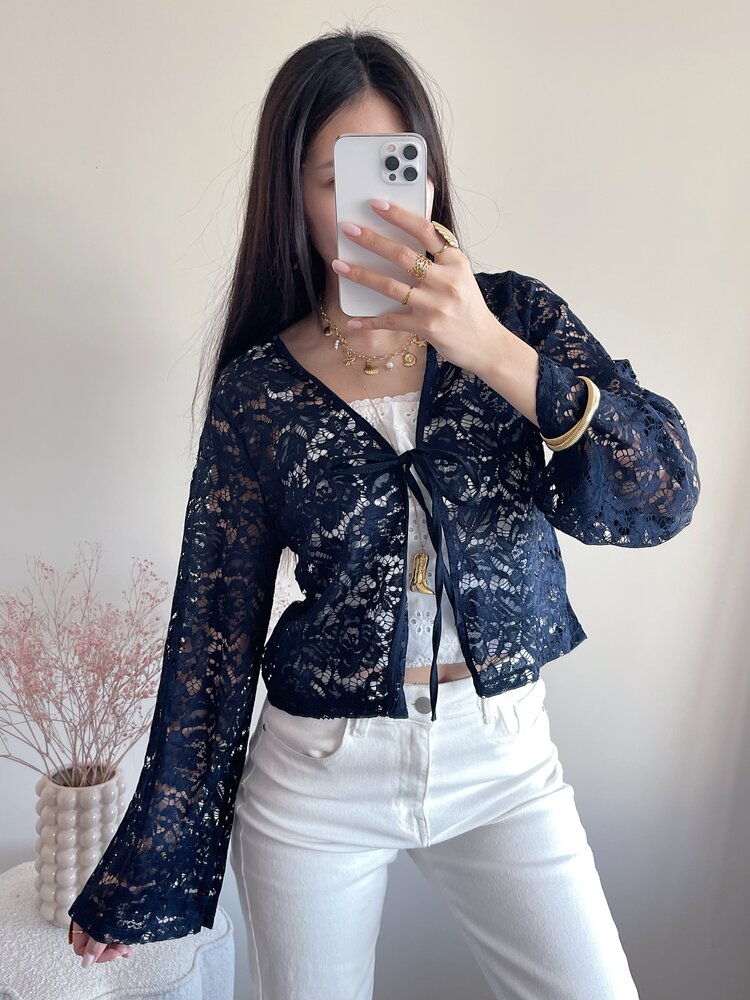 Magnolia Lace Cardigan / Navy Blue