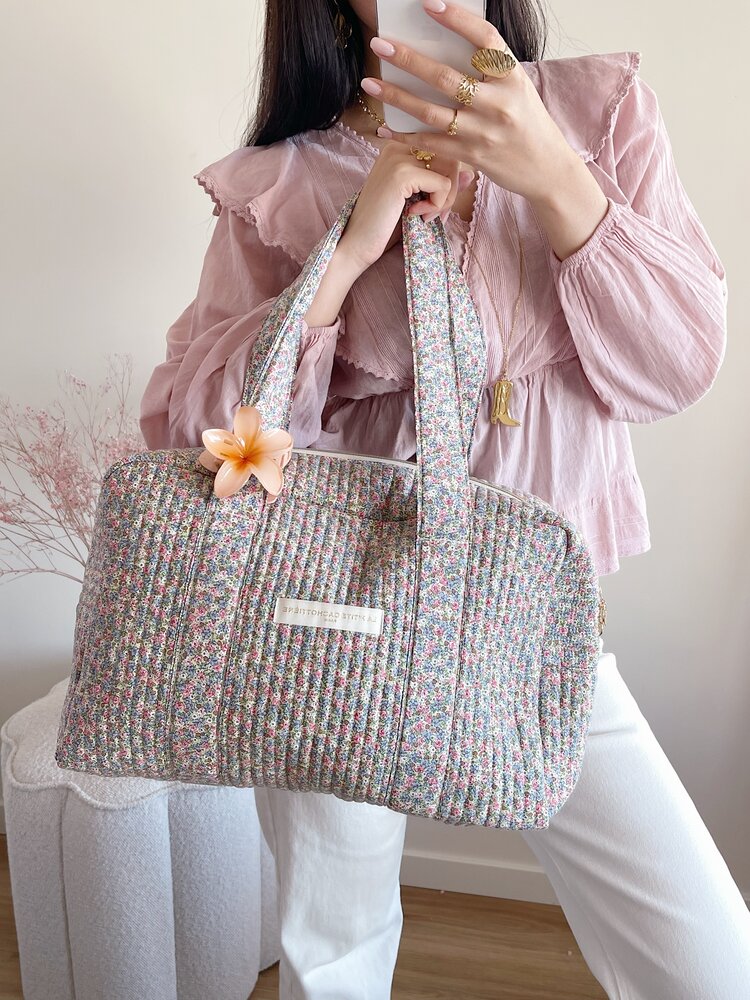 Acacia Flower Travel Bag / Pink & Blue