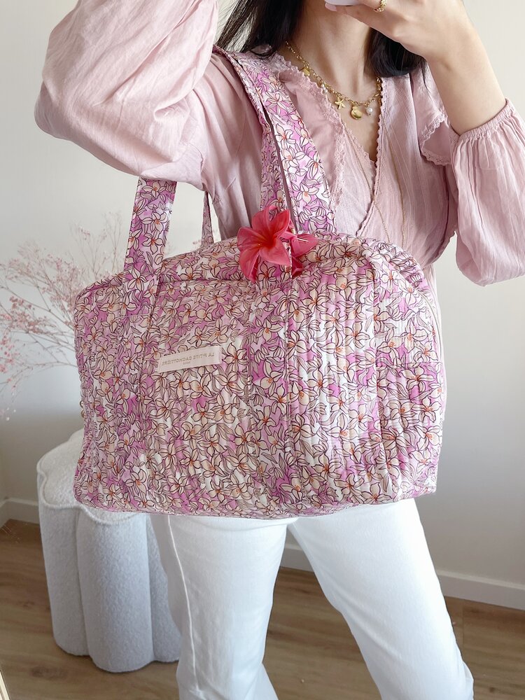 Acacia Flower Travel Bag / Lemonade Pink
