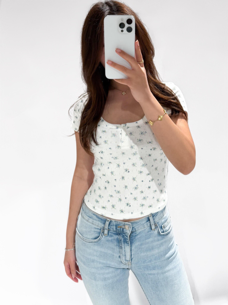 Shana Floral Round Neck Top / White