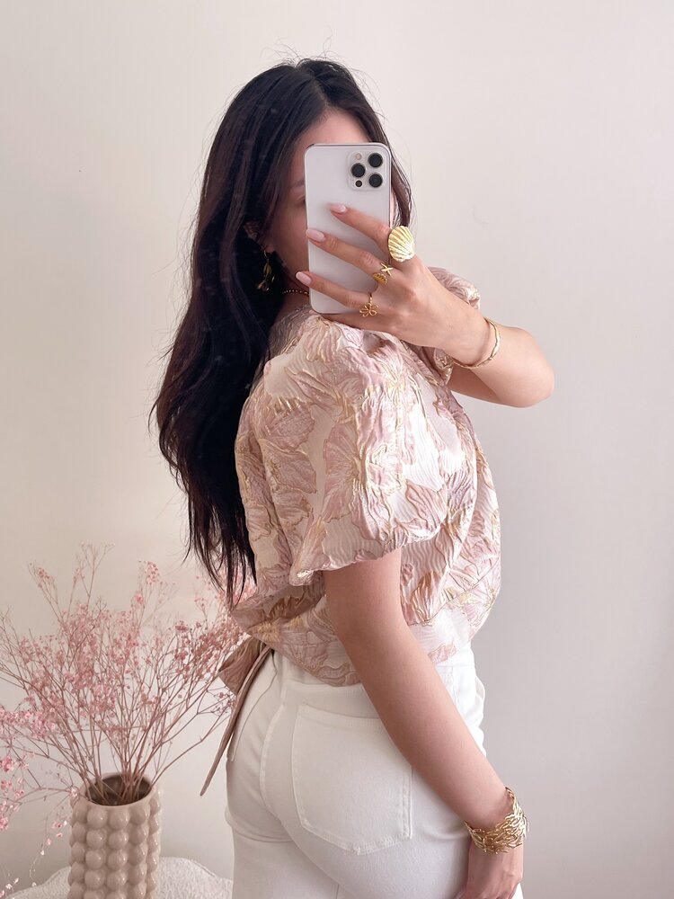 Lilli Jacquard Floral Puff Top / Beige Pink