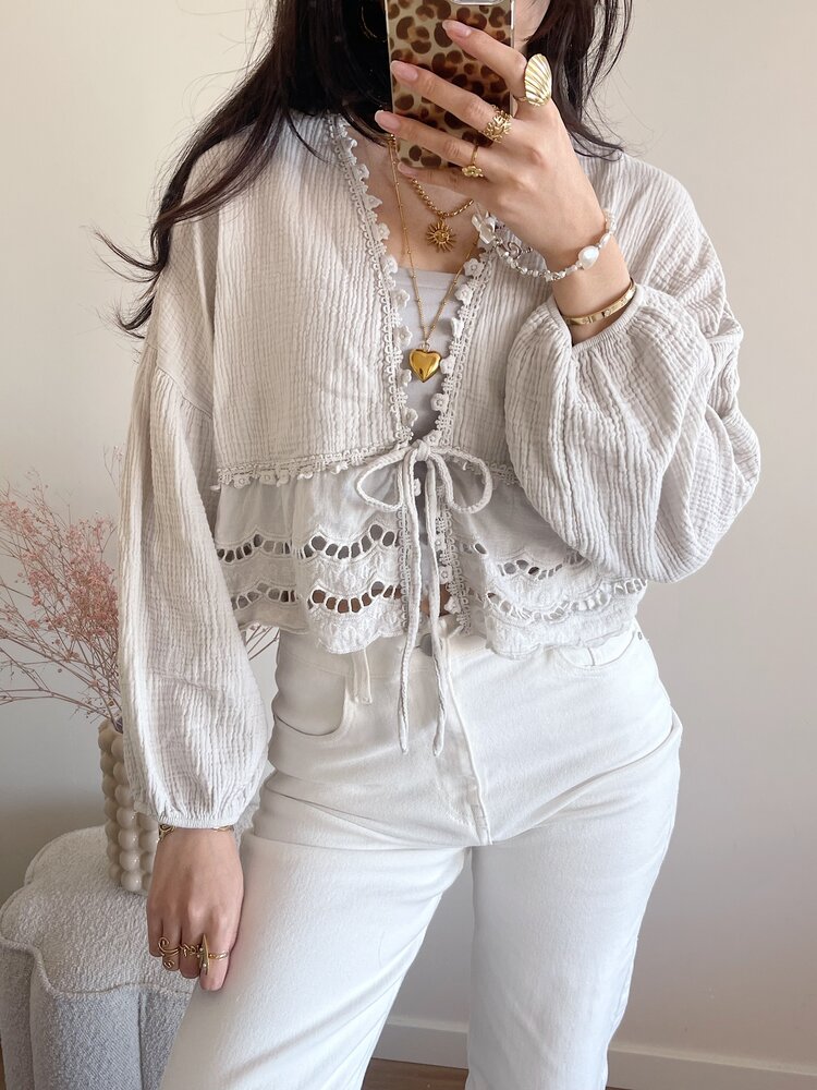 Roselia Embroidered Blouse / Beige