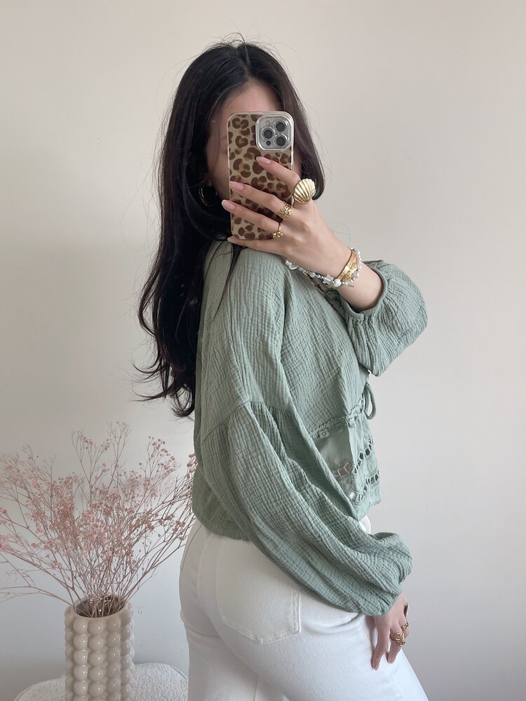 Roselia Embroidered Blouse / Army Green