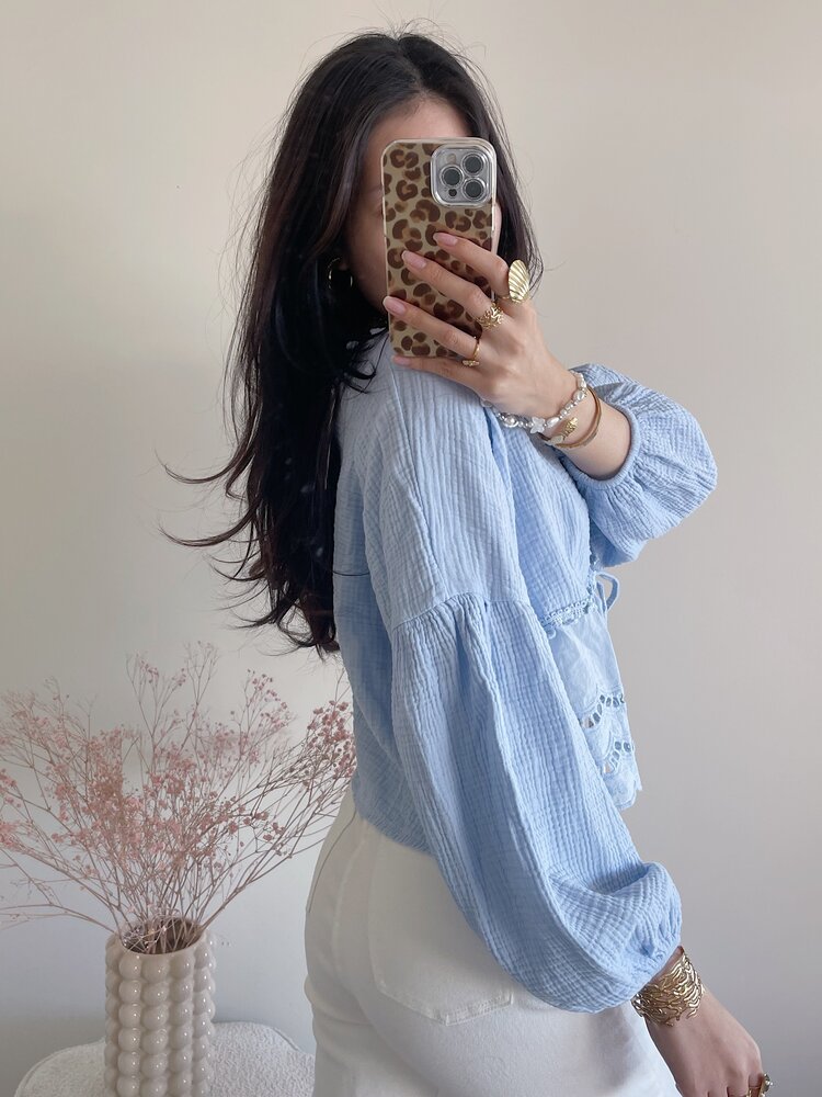 Roselia Embroidered Blouse / Light Blue