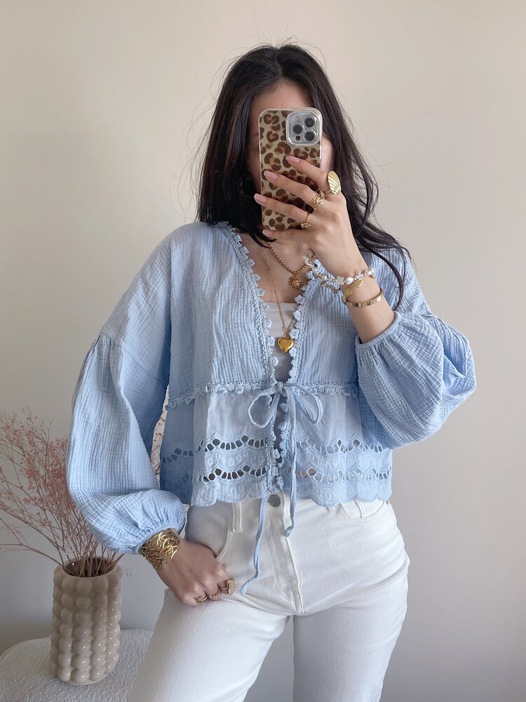 Roselia Embroidered Blouse / Light Blue