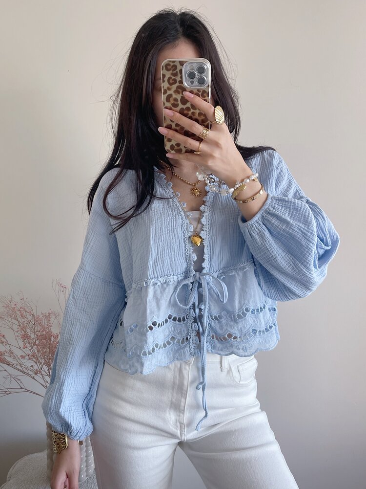 Roselia Embroidered Blouse / Light Blue