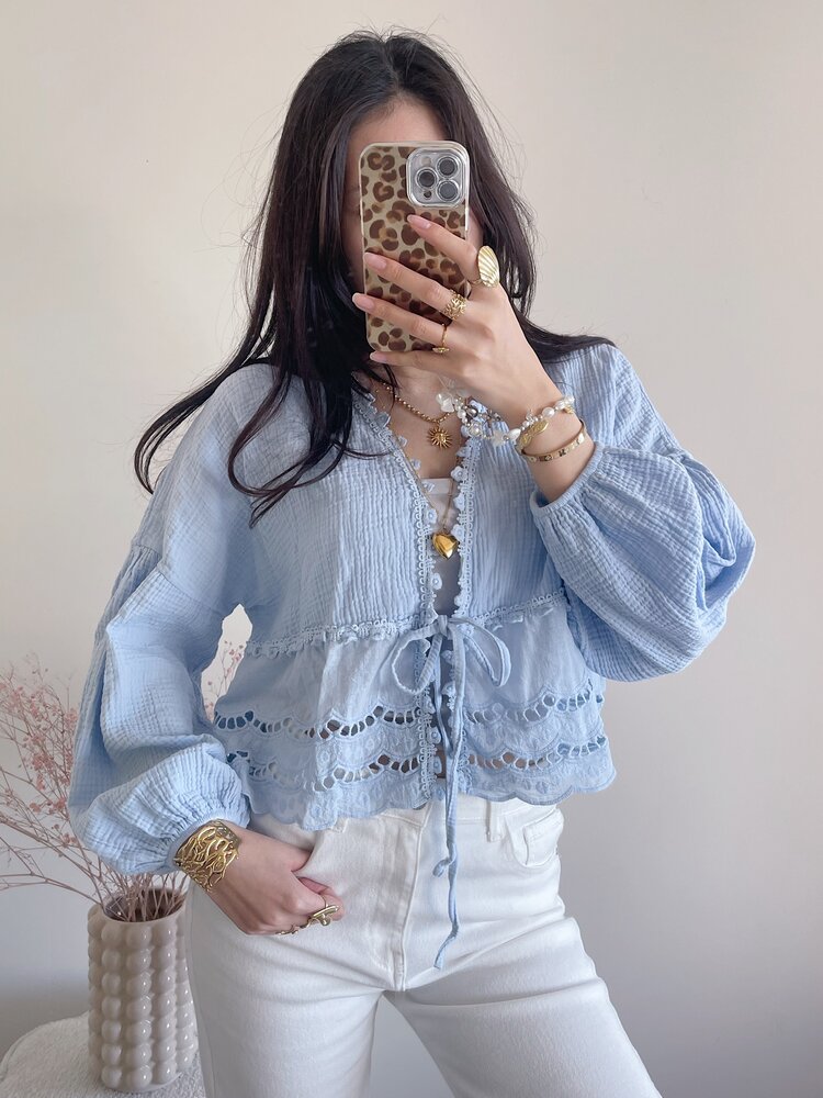 Roselia Embroidered Blouse / Light Blue