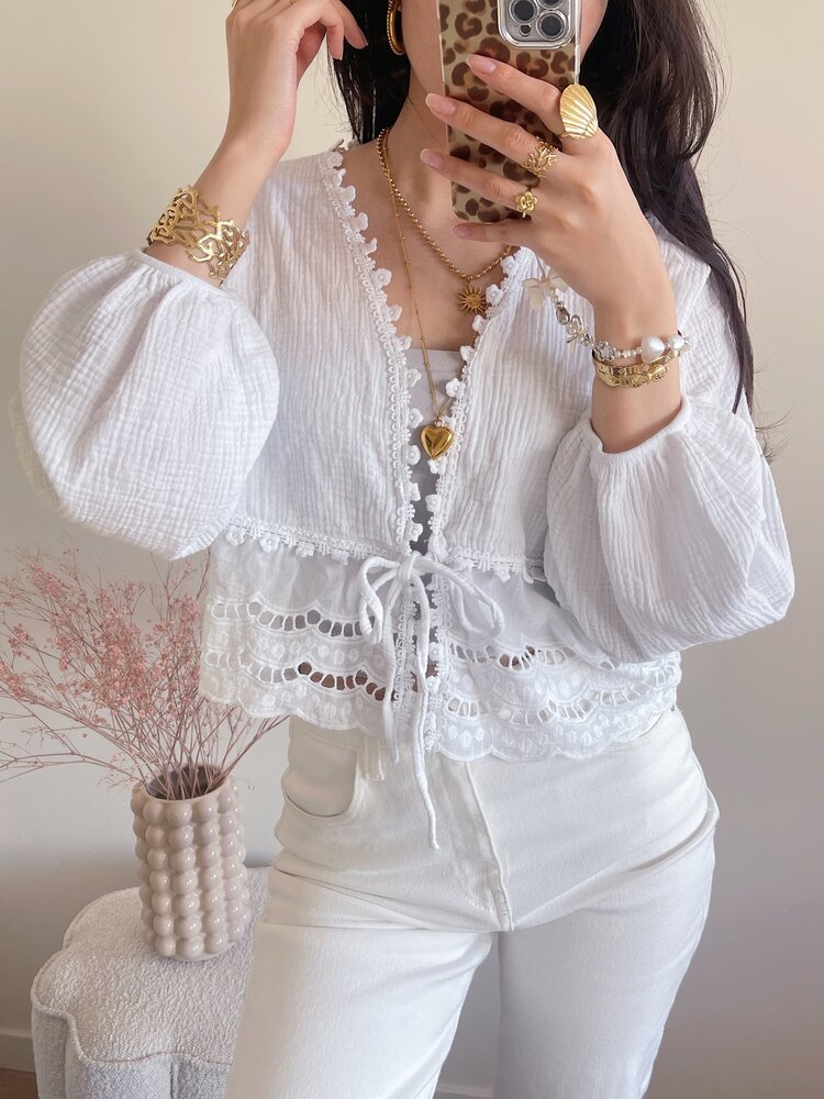 Roselia Embroidered Blouse / White