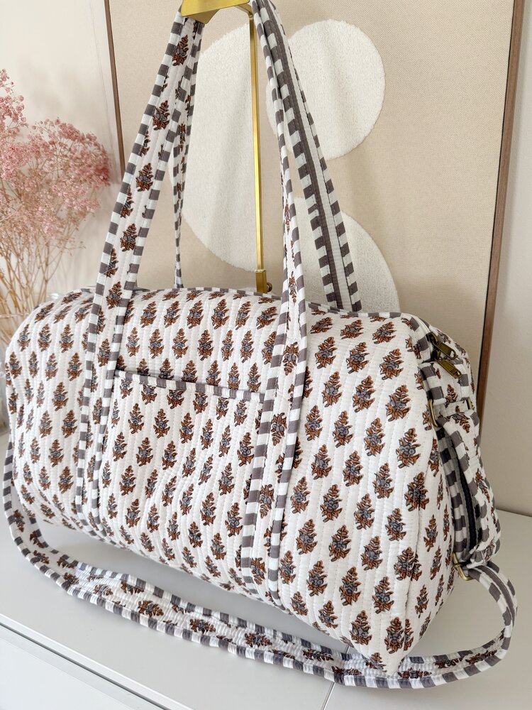 Yasmina Flower Travel Bag / White