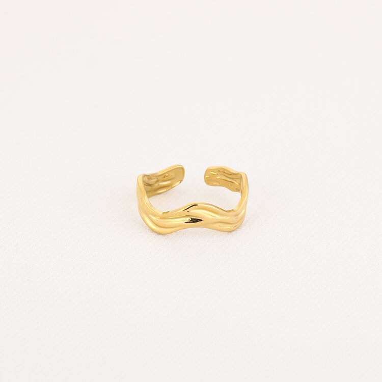Gold Wave Textured Ring