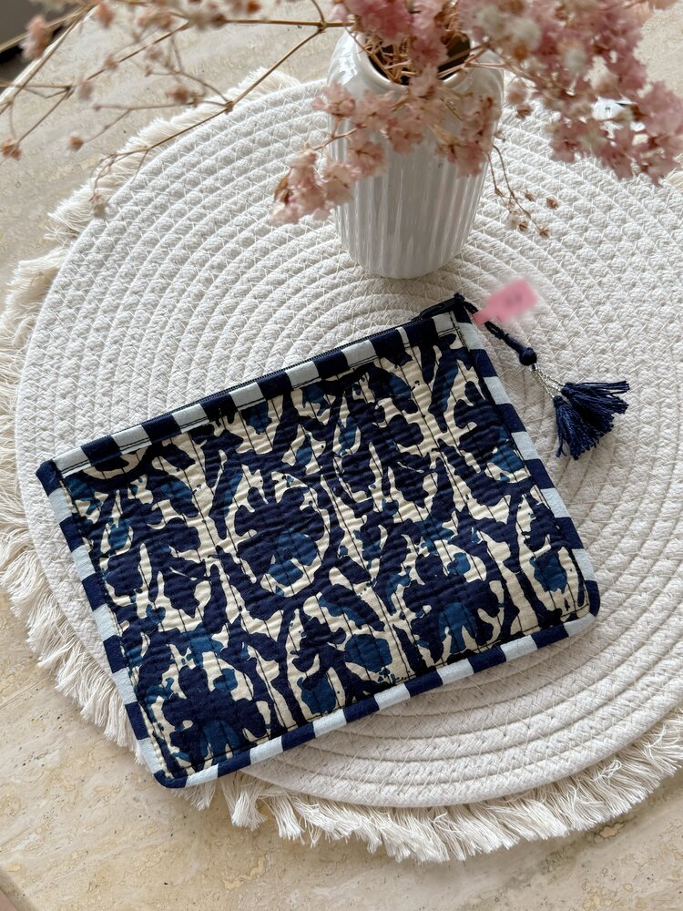Bali Flat Flower Pouch / Navy Blue