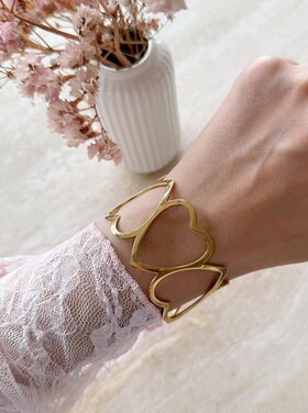 Gold Heart To Heart Bangle Bracelet