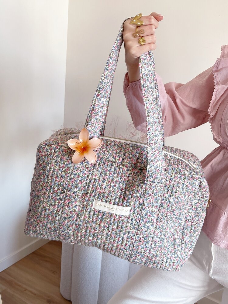 Acacia Flower Travel Bag / Blue & Green