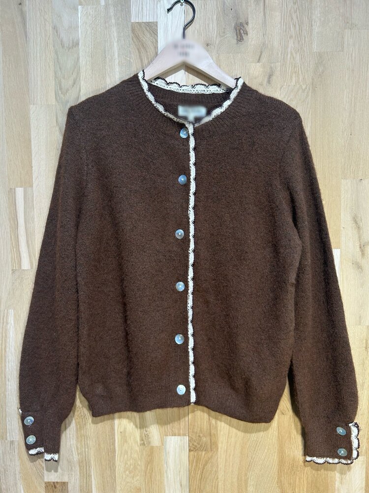 Luana Scallop Trim Cardigan / Brown