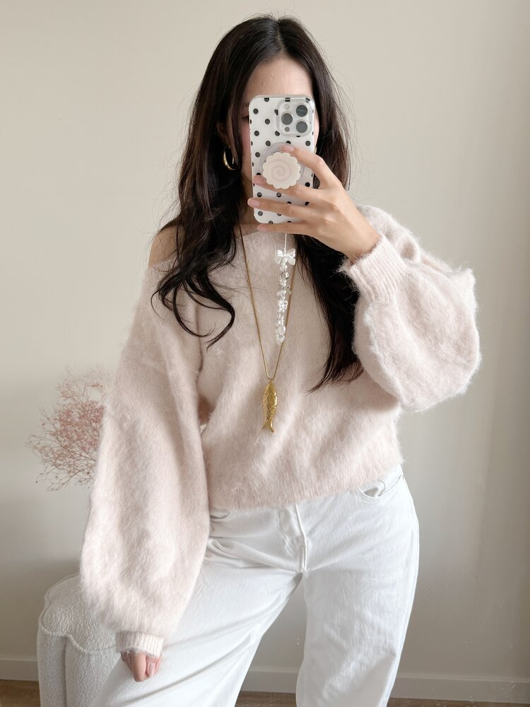 Sunmi Fluffy Knit Sweater / Light Pink