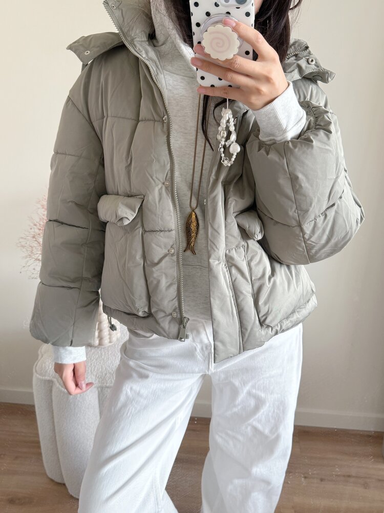 Nour Padded Puffer Coat / Army Green