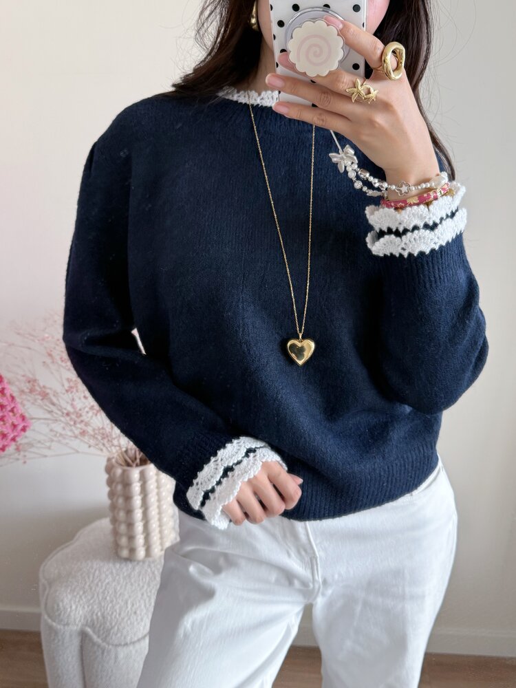 Luisa Embroidery Knit Sweater / Navy Blue