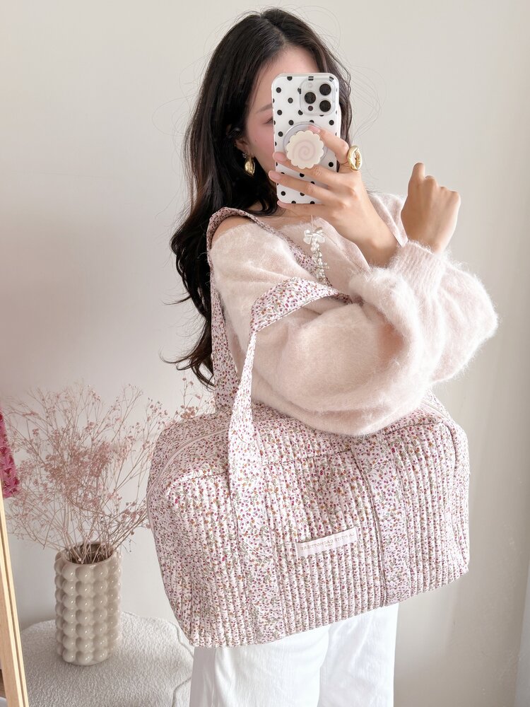 Acacia Flower Travel Bag / Light Pink