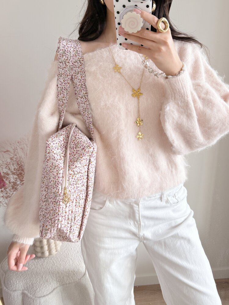 Acacia Flower Travel Bag / Light Pink