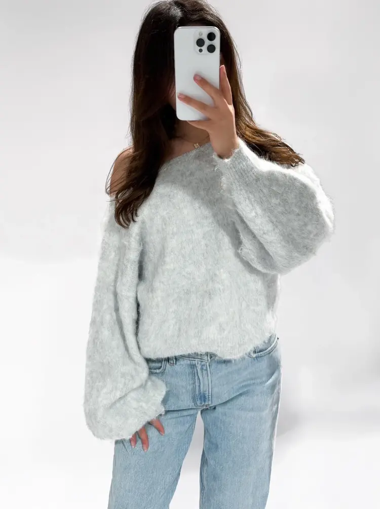 Sunmi Fluffy Knit Sweater / Light Grey