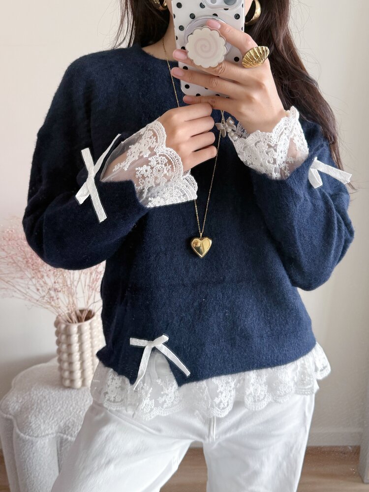 Daniella Lace Knit Sweater / Navy Blue
