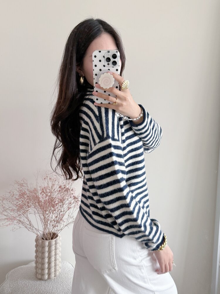 Xenia Striped Knit Cardigan / Navy Blue