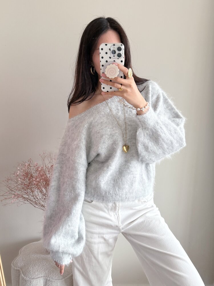 Sunmi Fluffy Knit Sweater / Light Grey