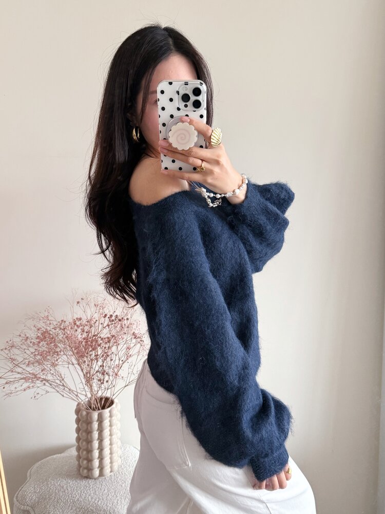 Sunmi Fluffy Knit Sweater / Navy Blue