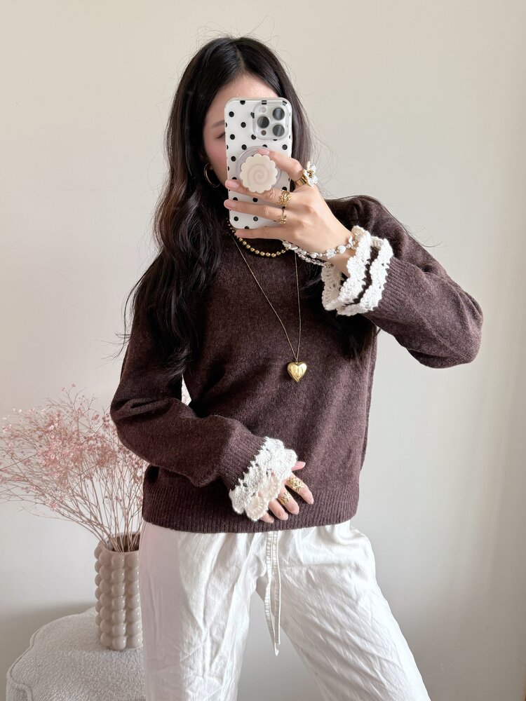 Luisa Embroidery Knit Sweater / Brown