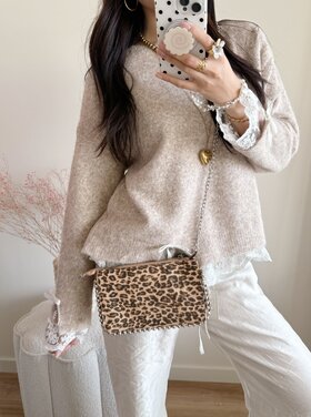 Suzy Crossbody Studs Bag / Leopard
