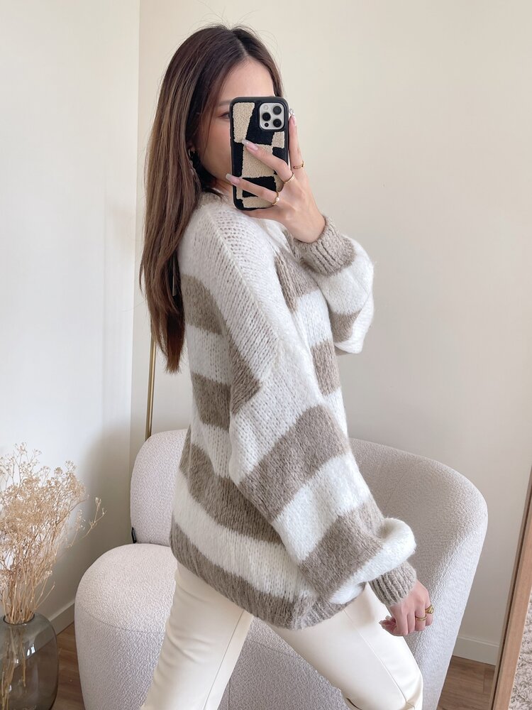 Juna Oversized Striped Sweater / Brown