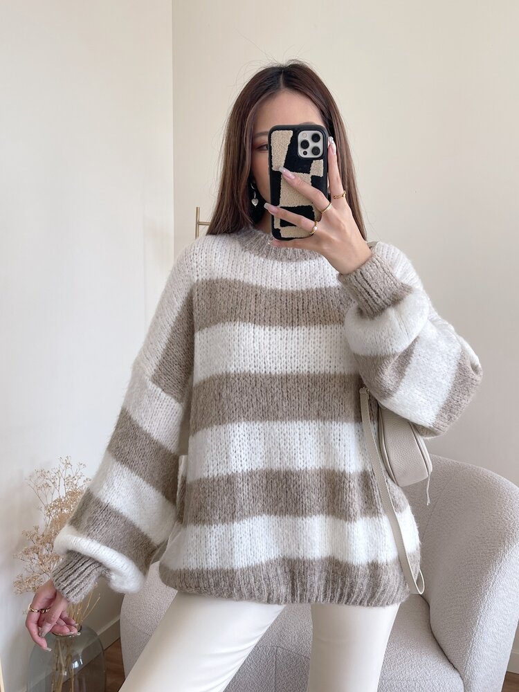 Juna Oversized Striped Sweater / Brown