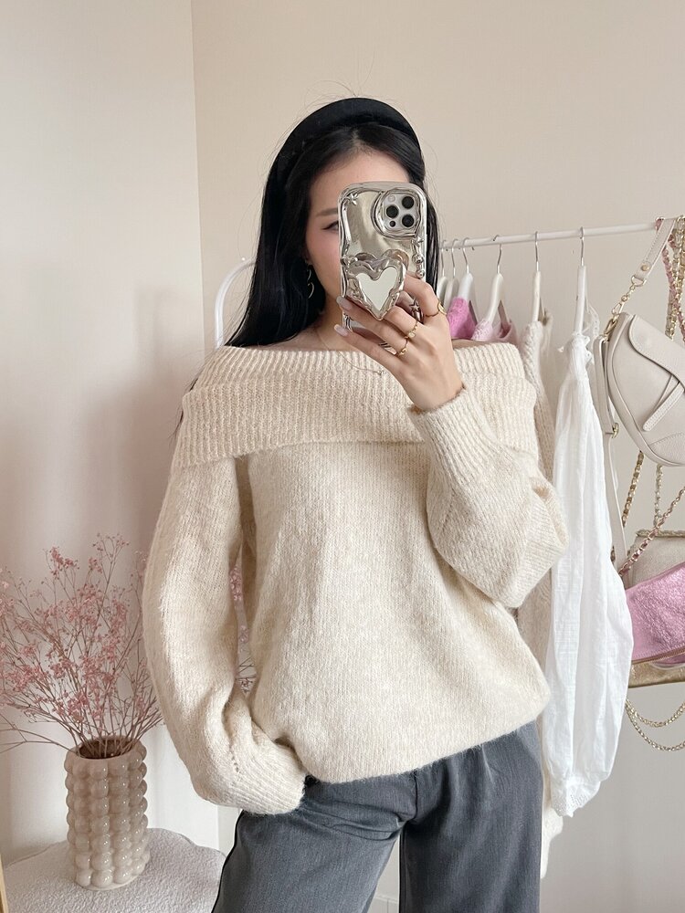 Lumi Off Shoulder Sweater / Beige